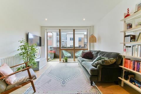 1 bedroom flat for sale, Violet Road, Bow, E3