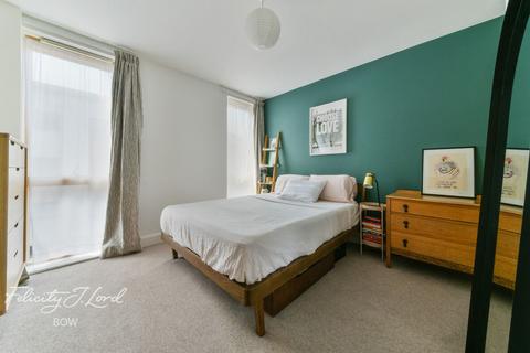 1 bedroom flat for sale, Violet Road, Bow, E3