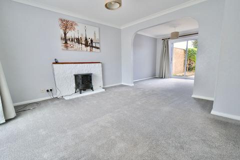 3 bedroom end of terrace house for sale, Peewit Road, Hampton, Evesham, WR11 2NN