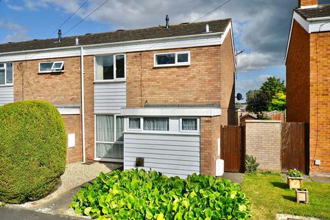 3 bedroom end of terrace house for sale, Peewit Road, Hampton, Evesham, WR11 2NN