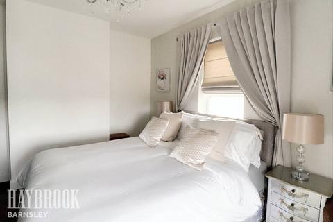 311 Darton Lane, Mapplewell, Barnsley, S75 6AW
