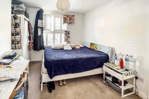 28 Albert Parade, Bristol, BS5 9EH