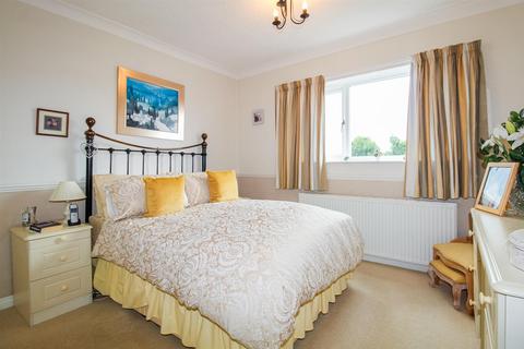 1 Edelshain Grove, Wakefield, WF2 6HG