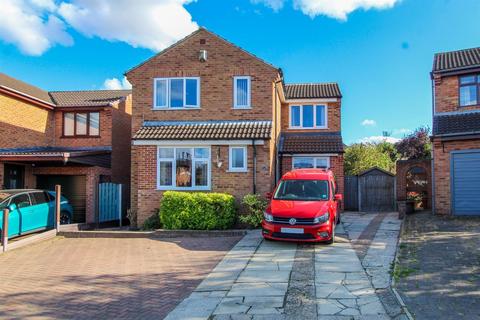 4 bedroom detached house for sale, Bodmin Drive, Normanton WF6