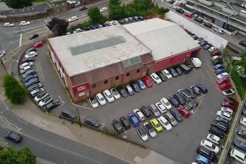 Industrial unit to rent, Queen Alexandra Road, Bucks, High Wycombe, HP11 2JX