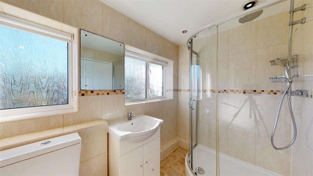 Mount Pleasant Road 112 Shower Room.jpg