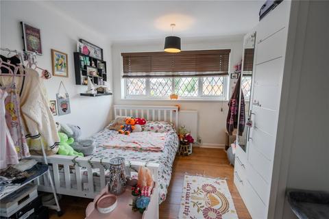 17 Cherry Tree Crescent, Grimsby, DN34 4JY