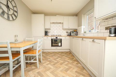 20 Heron Close, St Leonards-on-sea, TN38 8DX