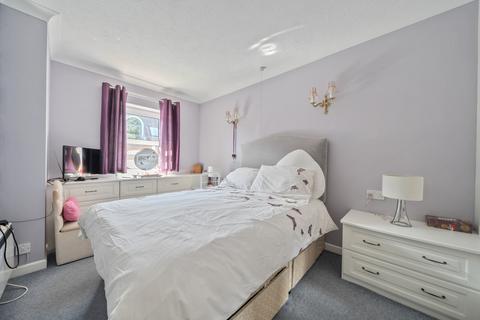 2 bedroom apartment for sale, Roebuck Close, Reigate RH2