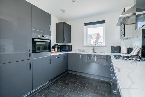 2 bedroom maisonette for sale, Flavius Gardens, Fairfields, Milton Keynes