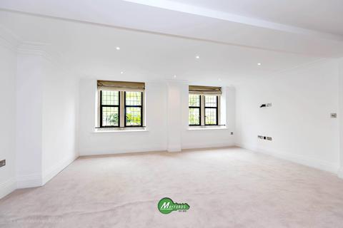 3 bedroom flat for sale, Havanna Drive, London, London NW11