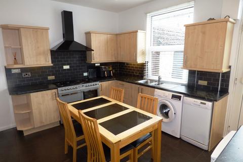 3 bedroom end of terrace house for sale, Vermont Street, Leeds LS13