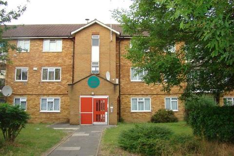 2 bedroom apartment for sale, Croyde Avenue, Hayes, Greater London, UB3