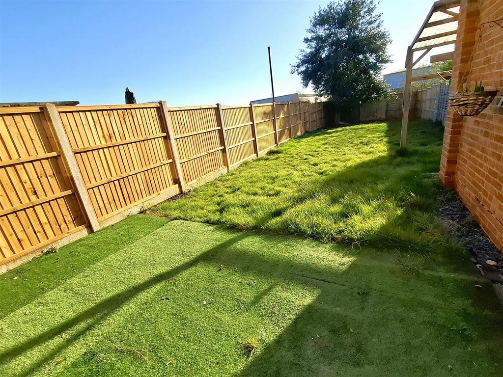 Clun rd garden.jpg