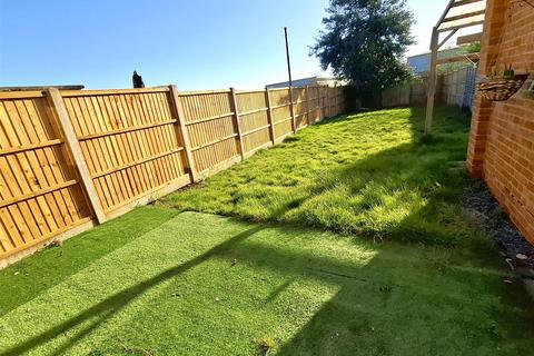 107 Clun Road, Wick, Littlehampton, BN17 7EG