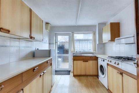 54 Appleton Road, Beeston, Nottingham, NG9 1NE