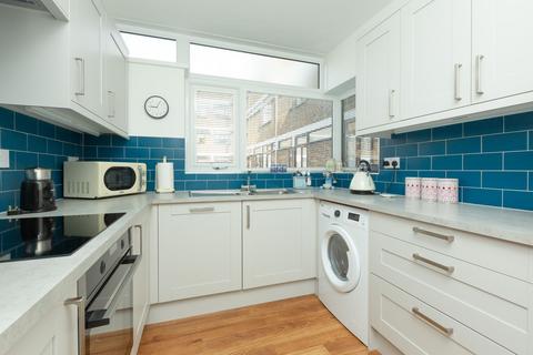 3 bedroom flat for sale, Gainsboro Road, Carmel Court Gainsboro Road, CT7