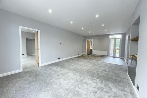 2 bedroom apartment to rent, Park Lane, Poynton, Stockport, Cheshire, SK12