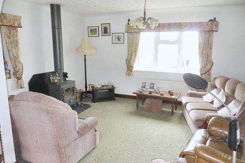 3 bedroom detached bungalow for sale, Kerry SY16