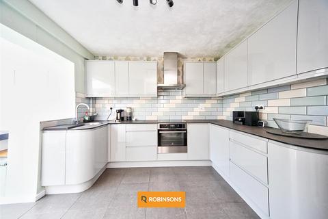 112 Drovers Way, Dunstable, LU6 1AW