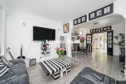 3 bedroom end of terrace house for sale, New Park Avenue, Palmers Green, N13