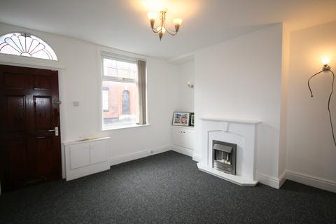 2 bedroom terraced house to rent, Hovis Street, Manchester M11