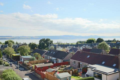 2 bedroom flat to rent, Windsor Court, West End, Dundee, DD2