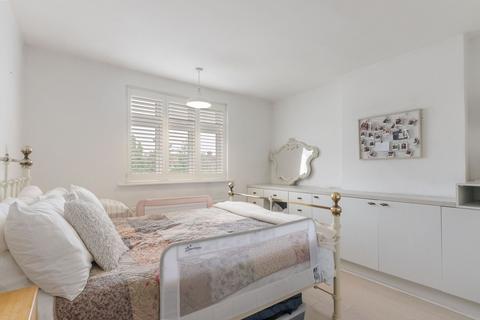 9 Northway, Morden, SM4 4HE