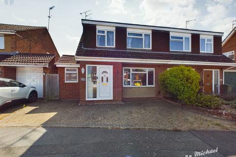 3 bedroom semi-detached house for sale, Rowland Way, Aylesbury