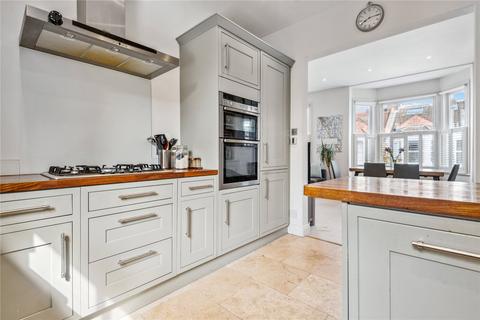 3 bedroom apartment for sale, Sugden Road, SW11