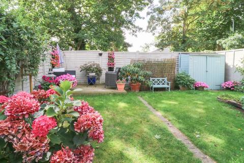 2 bedroom terraced house for sale, Clifton Mews, Kentford CB8