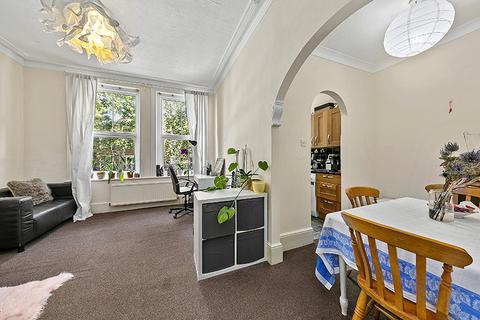 1 bedroom flat for sale, Kew Road, Richmond TW9