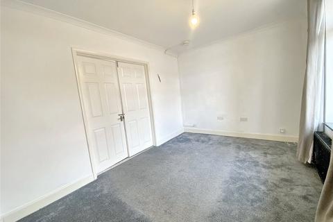 4 bedroom end of terrace house to rent, Walnut Tree Road, Essex RM8