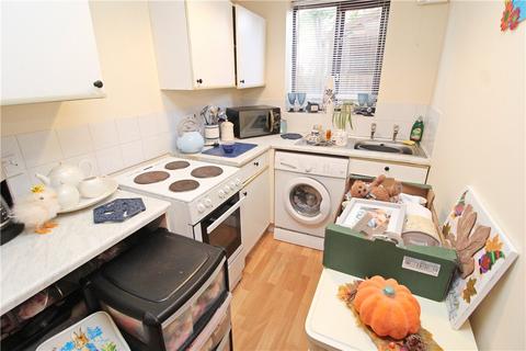 1 bedroom maisonette for sale, Bergamot Gardens, Walnut Tree, Milton Keynes