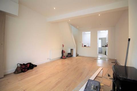 2 bedroom terraced house to rent, Faringford Road, Stratford, E15