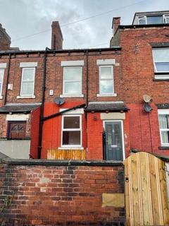 4 bedroom terraced house to rent, Conference Road, LEEDS LS12