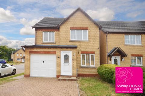 12 Mill Fields, Higham Ferrers, Rushden, NN10 8ND