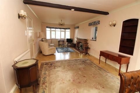 3 bedroom detached house for sale, Heath Road, Potters Bar EN6