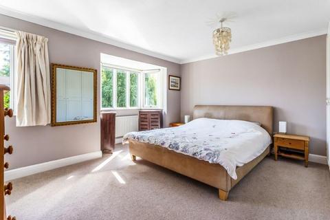 4 bedroom detached house for sale, MIDDLE FARM PLACE, EFFINGHAM, KT24