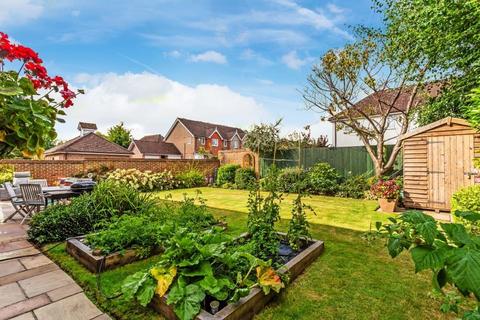 4 bedroom detached house for sale, MIDDLE FARM PLACE, EFFINGHAM, KT24