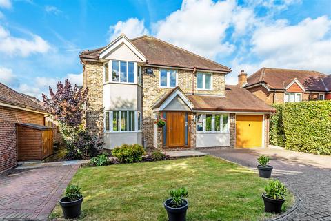 4 bedroom detached house for sale, MIDDLE FARM PLACE, EFFINGHAM, KT24