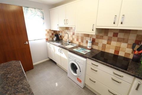 2 bedroom retirement property for sale, Duck Street, Rushden NN10