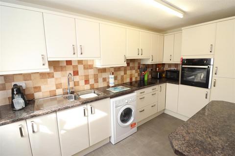 2 bedroom retirement property for sale, Duck Street, Rushden NN10