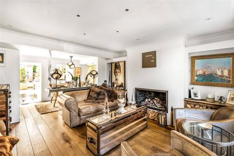 2 bedroom cottage for sale, The Green, Woldingham, Surrey, CR3