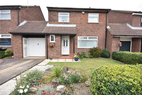 4 bedroom detached house for sale, Mail Close, Leeds, West Yorkshire