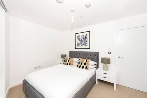 1 bedroom apartment for sale, Williamsburg Plaza, London, E14