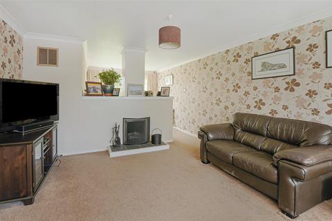 3 bedroom semi-detached house for sale, Warrington Road, Paddock Wood, Tonbridge