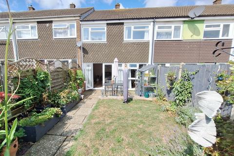 3 bedroom terraced house for sale, Axe Close, Luton, LU3 3LT