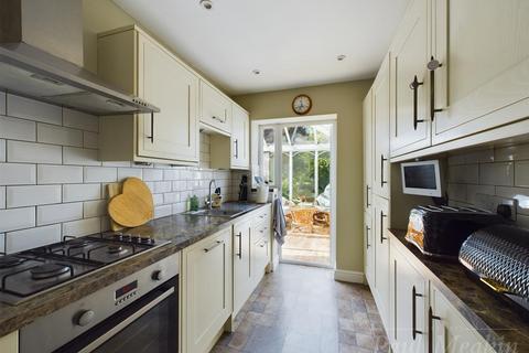 3 bedroom house for sale, Littleheath Road, South Croydon, Surrey