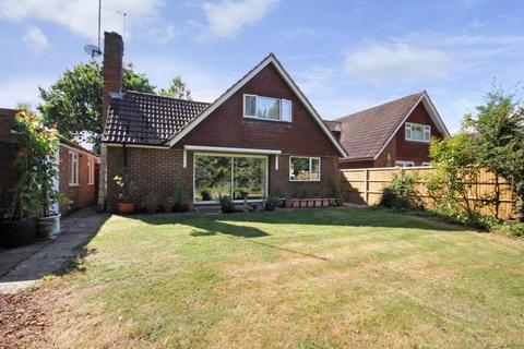 4 bedroom chalet for sale, BARN MEADOW LANE, GREAT BOOKHAM, KT23